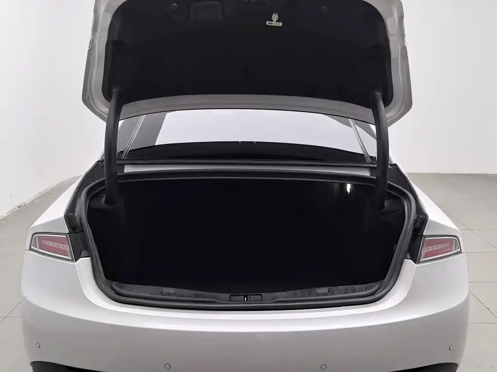 Lincoln MKZ — миниатюра 16
