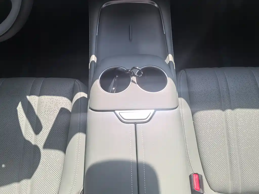 Changan Deepal DARK BLUE S07