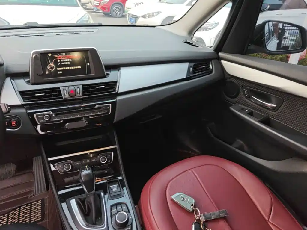 BMW 2 Series Gran Tourer — миниатюра 13