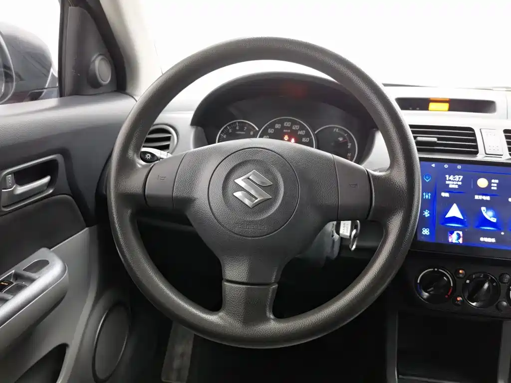 Suzuki Swift — миниатюра 11
