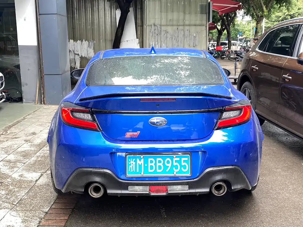 SUBARU BRZ