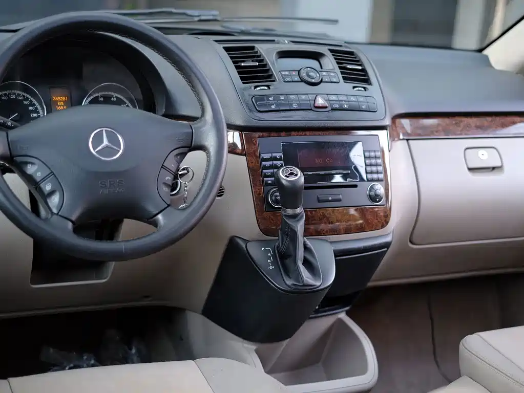 Mercedes-Benz Viano — миниатюра 56