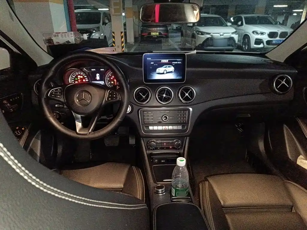 Mercedes-Benz GLA — миниатюра 10