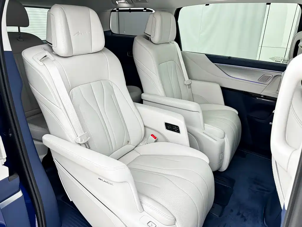 BUICK GL8 NEW ENERGY