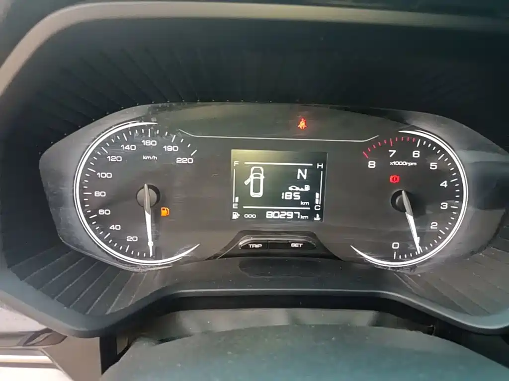 Wuling Jiachen — миниатюра 12