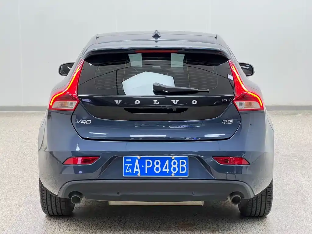 Volvo V40 — миниатюра 5