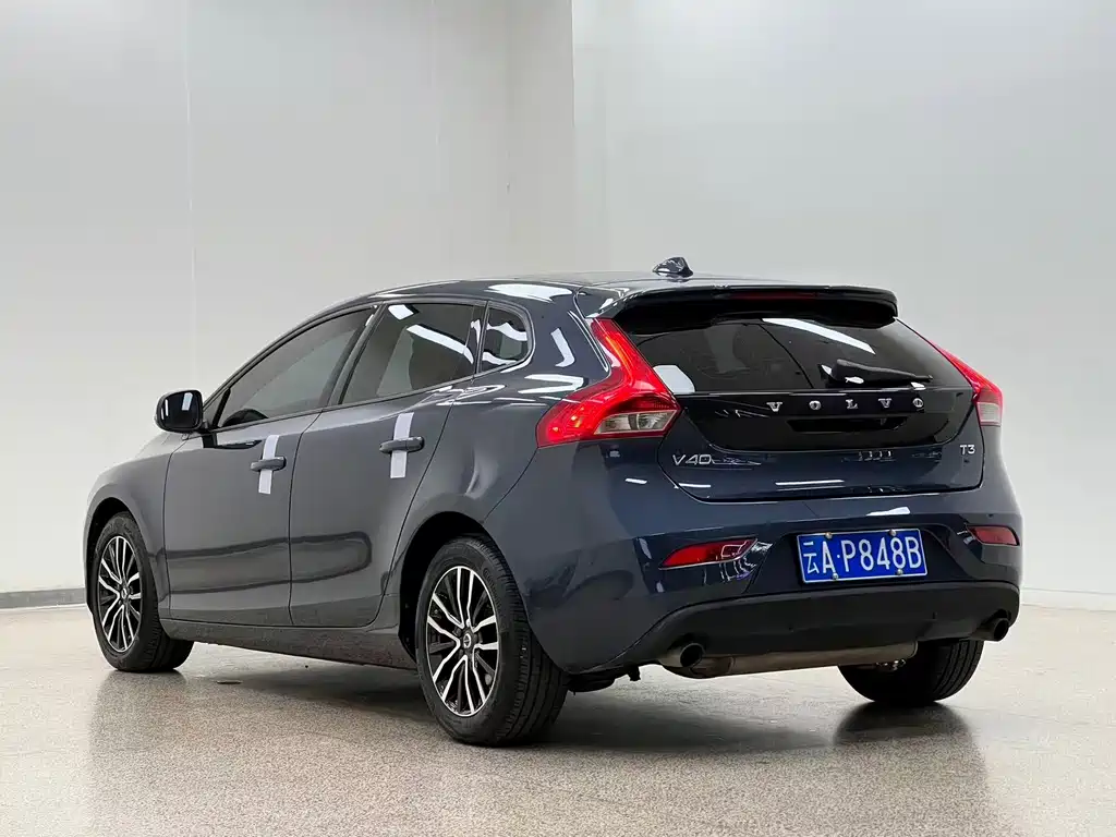 Volvo V40 — миниатюра 6
