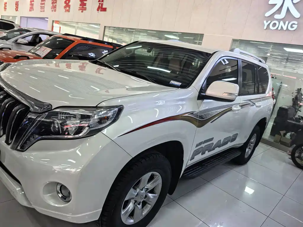 Toyota Land Cruiser Prado 2016 2.7L AT