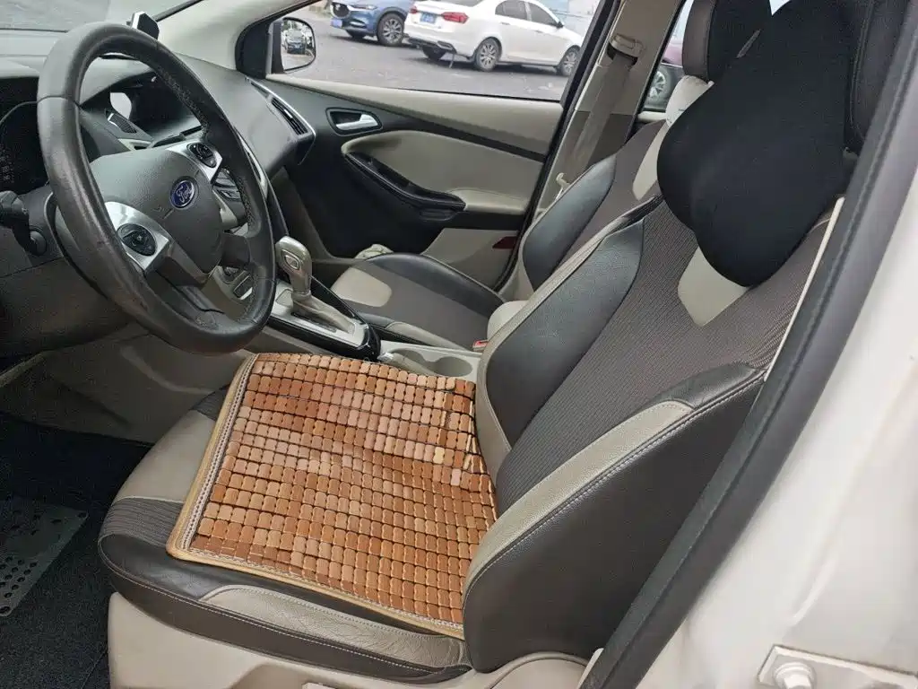 Ford Focus — миниатюра 16