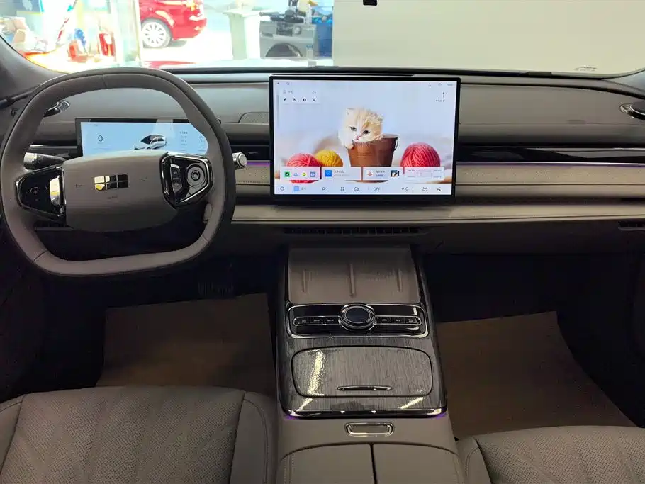 GEELY GALAXY GALAXY SPARKLE 8