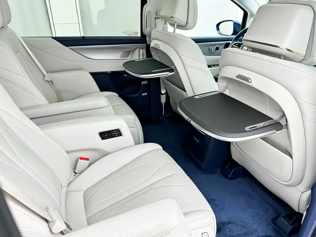 BUICK GL8 NEW ENERGY