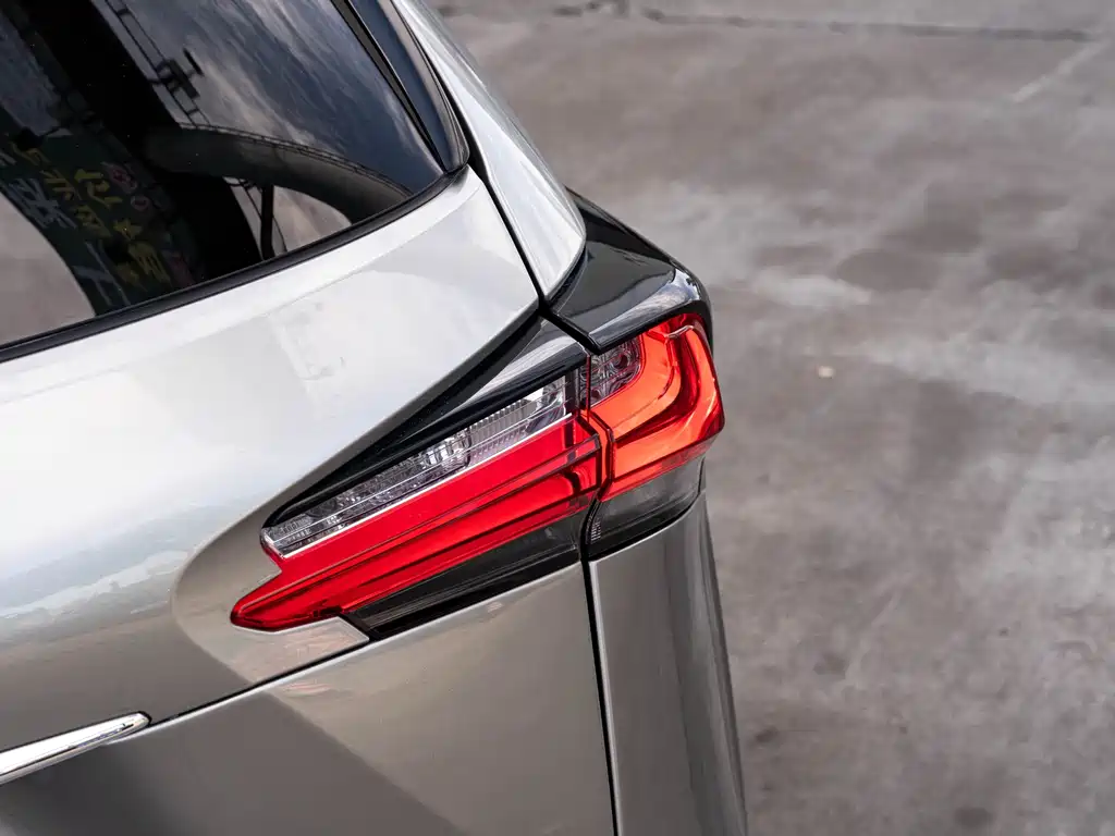 Lexus NX — миниатюра 7