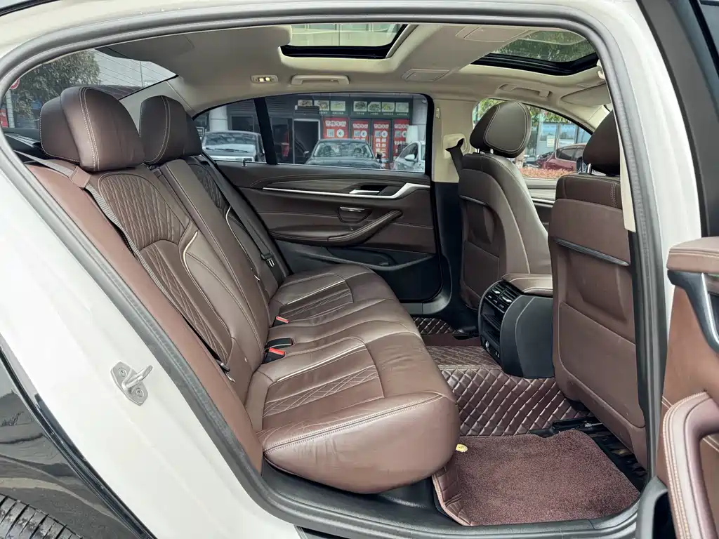 BMW 5 Series 2020