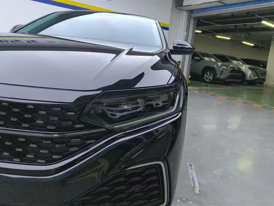 Volkswagen Passat 2023 330TSI Elite