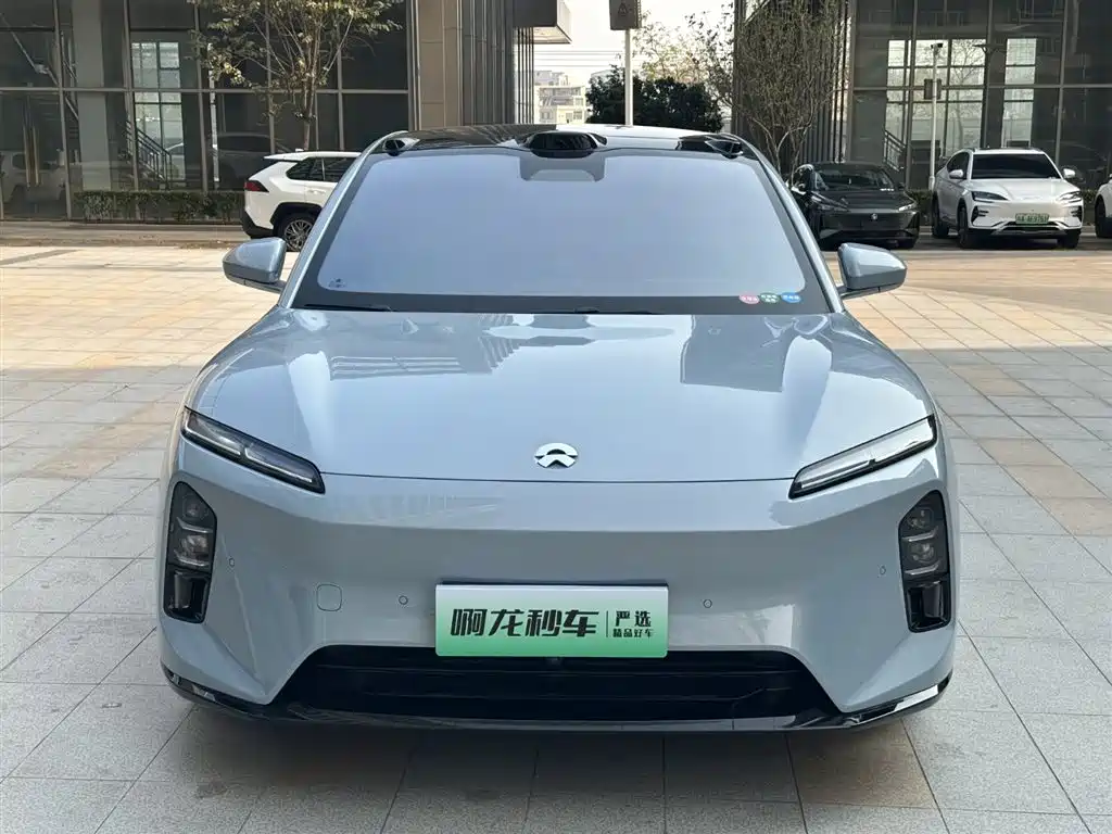 NIO NIO ET5