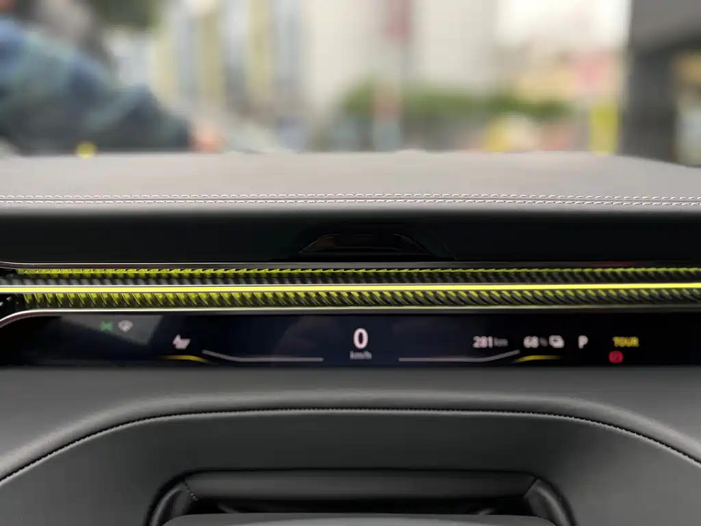 LOTUS SPORTS CAR ELETRE