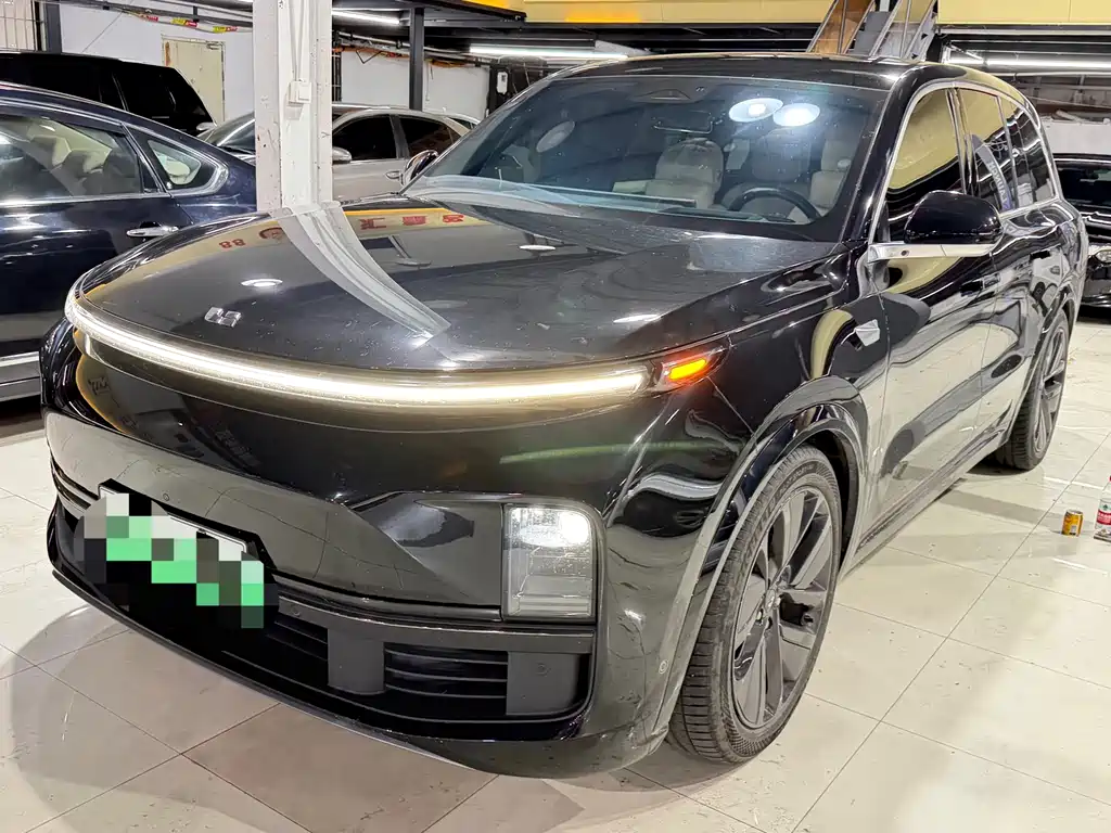 Li Auto Li L8 2023