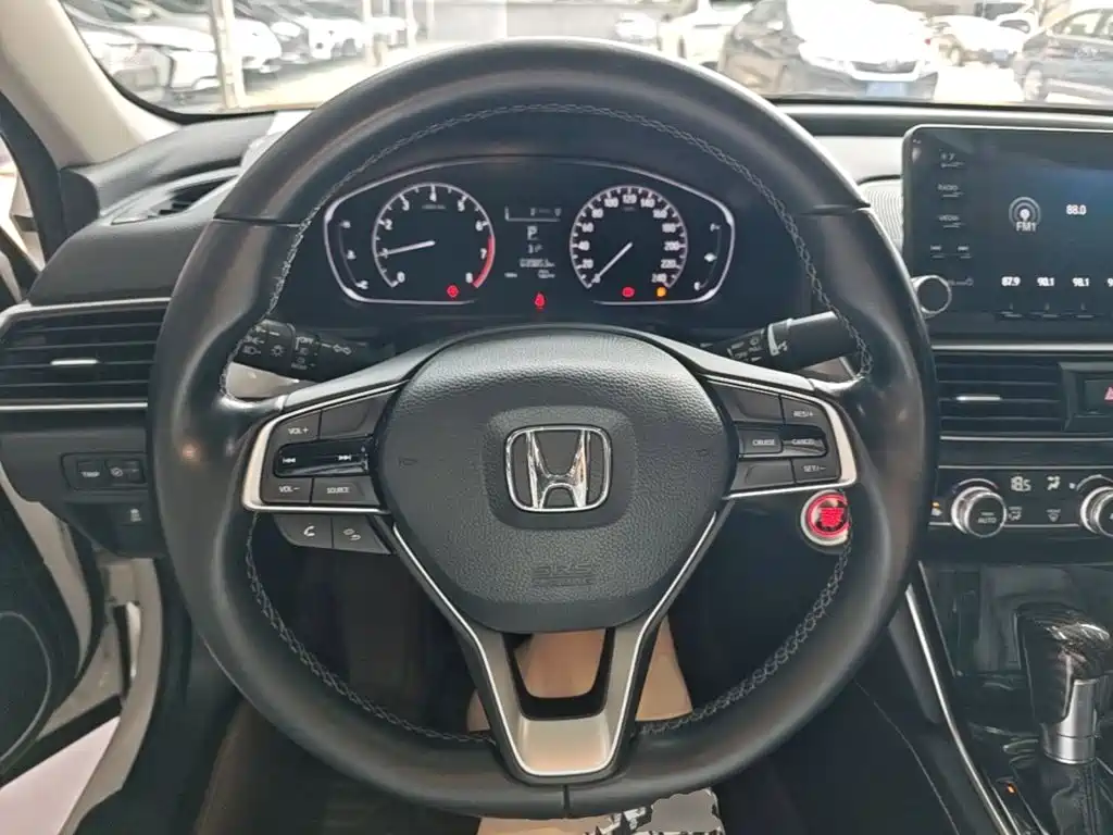 Honda Inspire — миниатюра 11