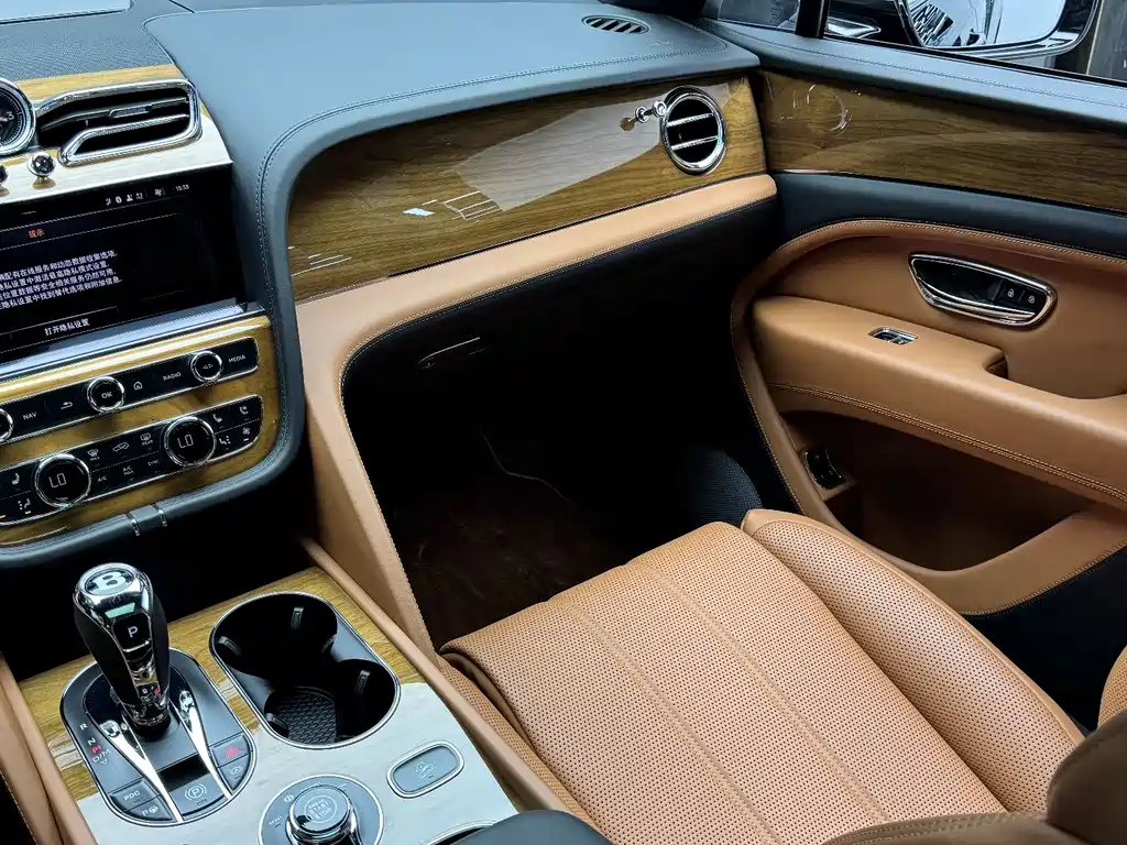 Bentley Bentayga — фотографии объявления, Фото 25