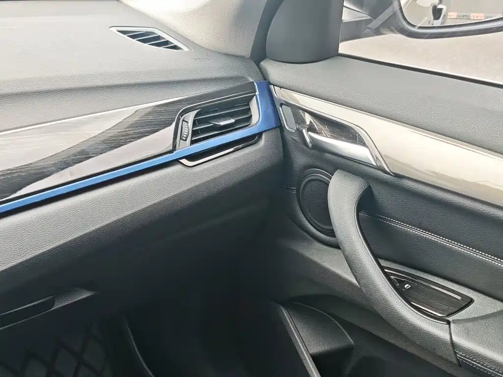 BMW X1 New Energy — миниатюра 14