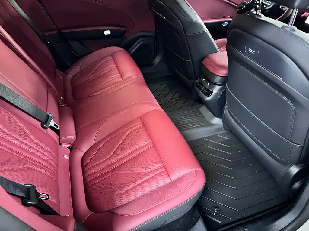 Zeekr 007GT — миниатюра 16