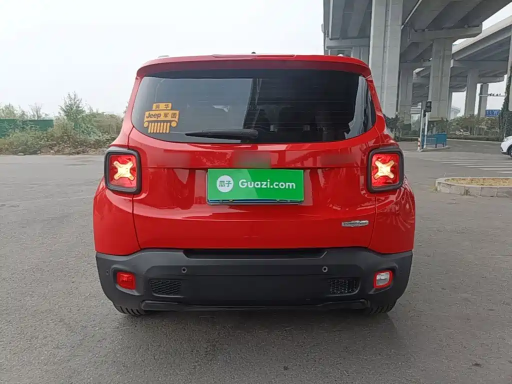 Jeep Renegade — миниатюра 6