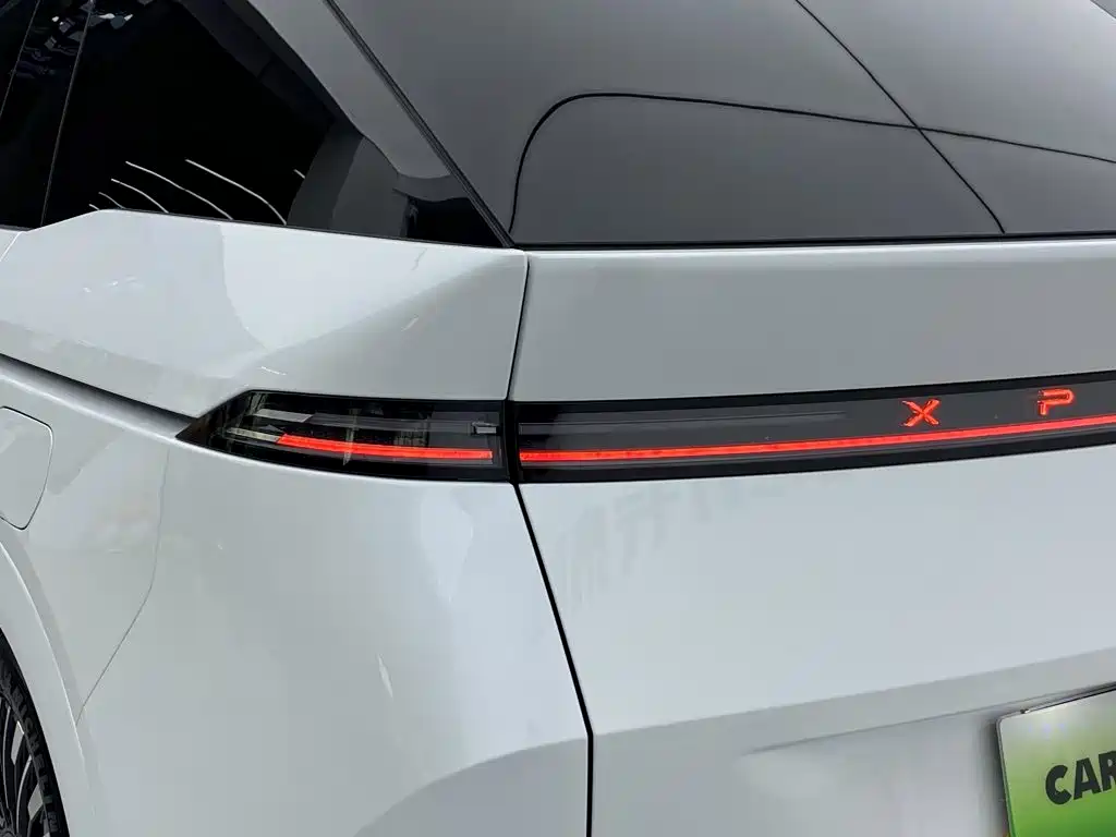 XPeng X9 — миниатюра 7