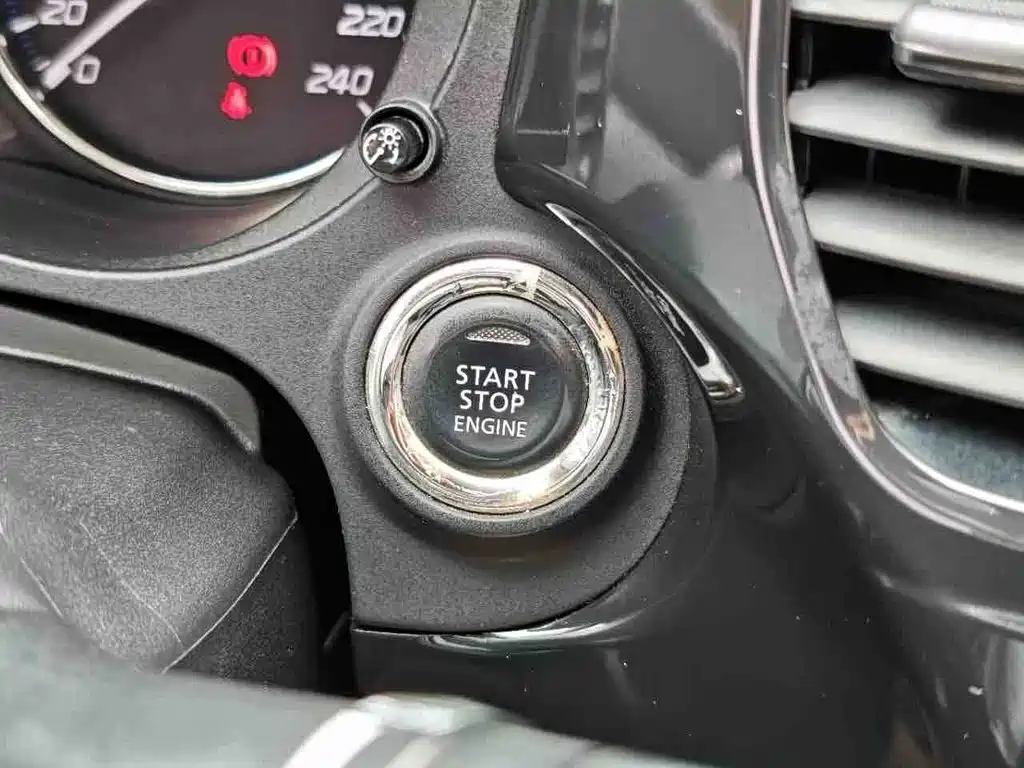 Mitsubishi Outlander (Import) — миниатюра 24