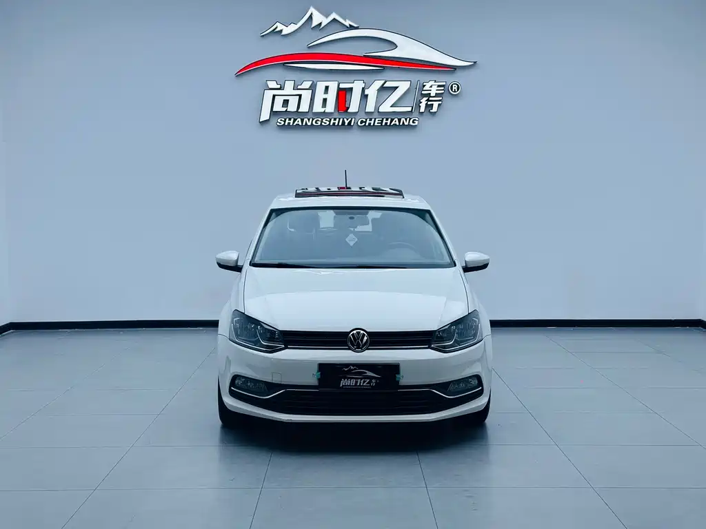 Volkswagen Polo 2018 1.5L AT