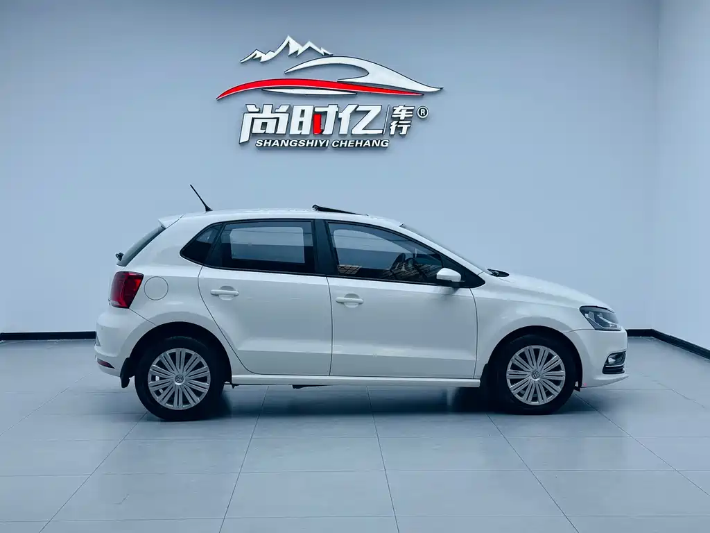 Volkswagen Polo 2018 1.5L AT