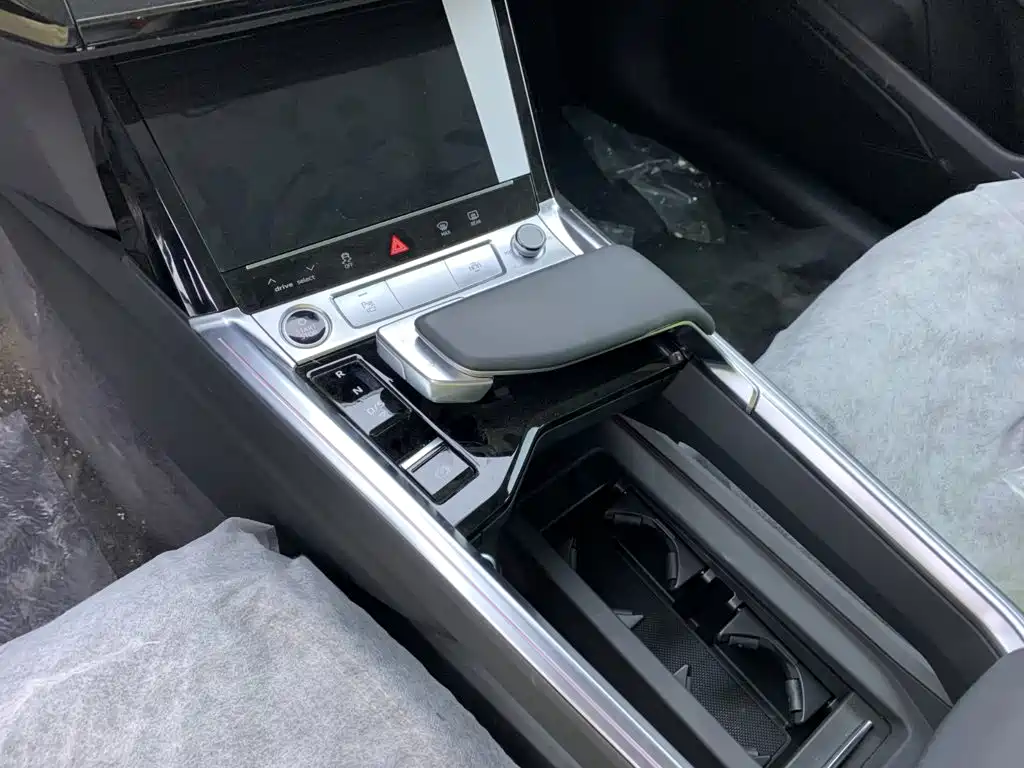 Audi e-tron — миниатюра 25