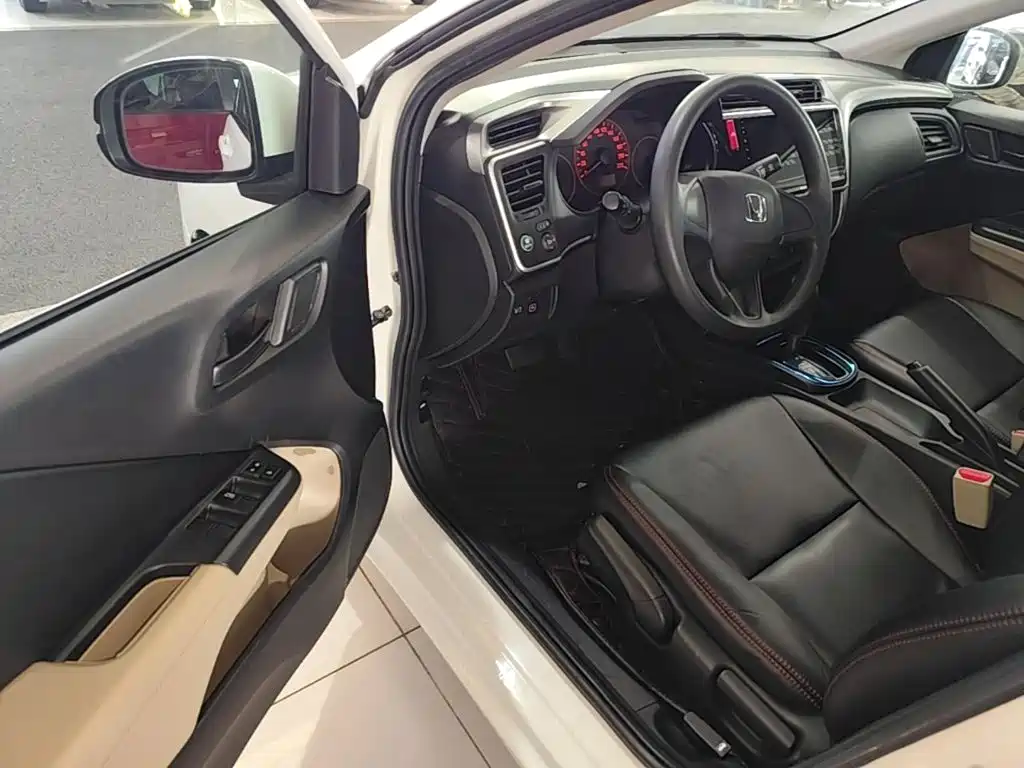 Honda City — миниатюра 16
