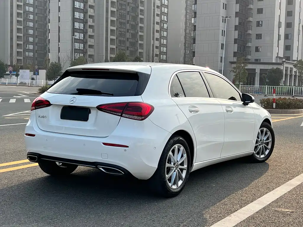 MERCEDES-BENZ A CLASS