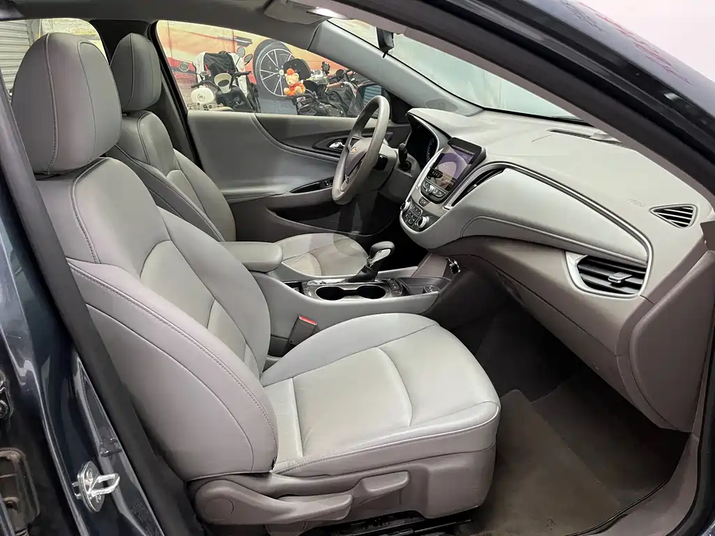 Chevrolet Malibu XL — миниатюра 12