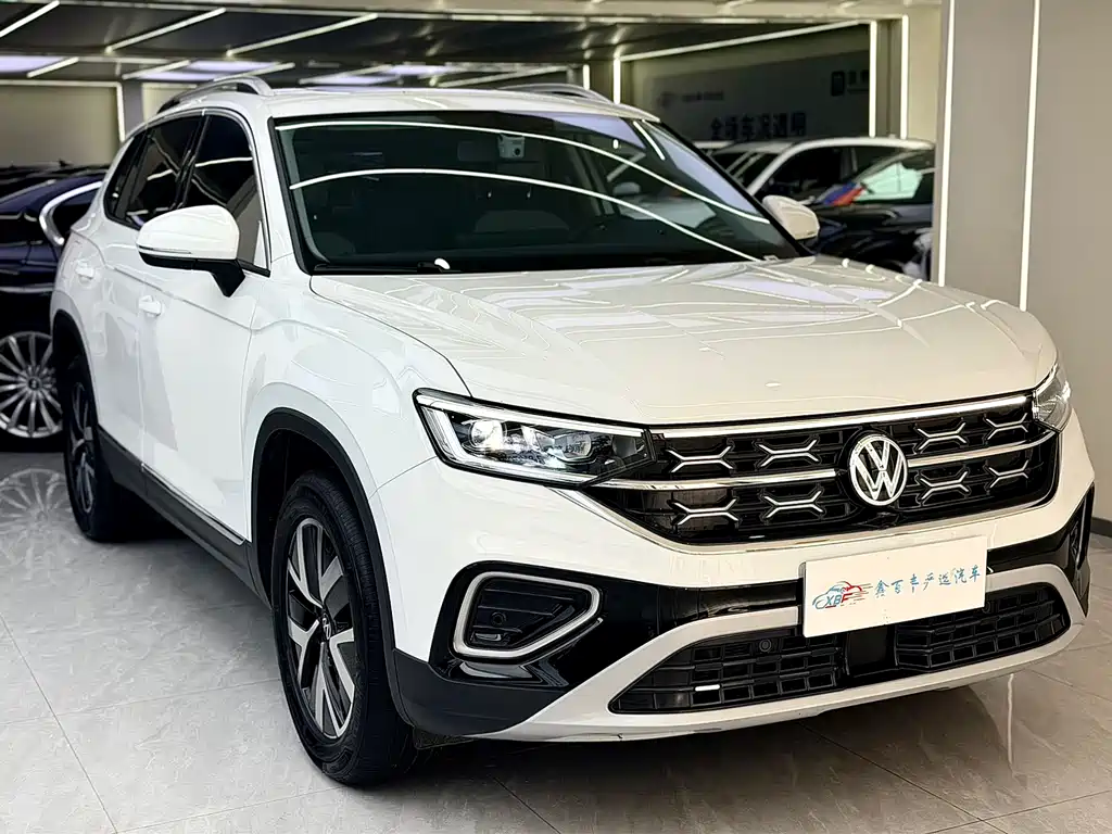 Volkswagen Tayron 2025 300TSI