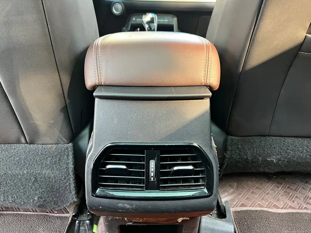 WEI PAI WEI BRAND VV6