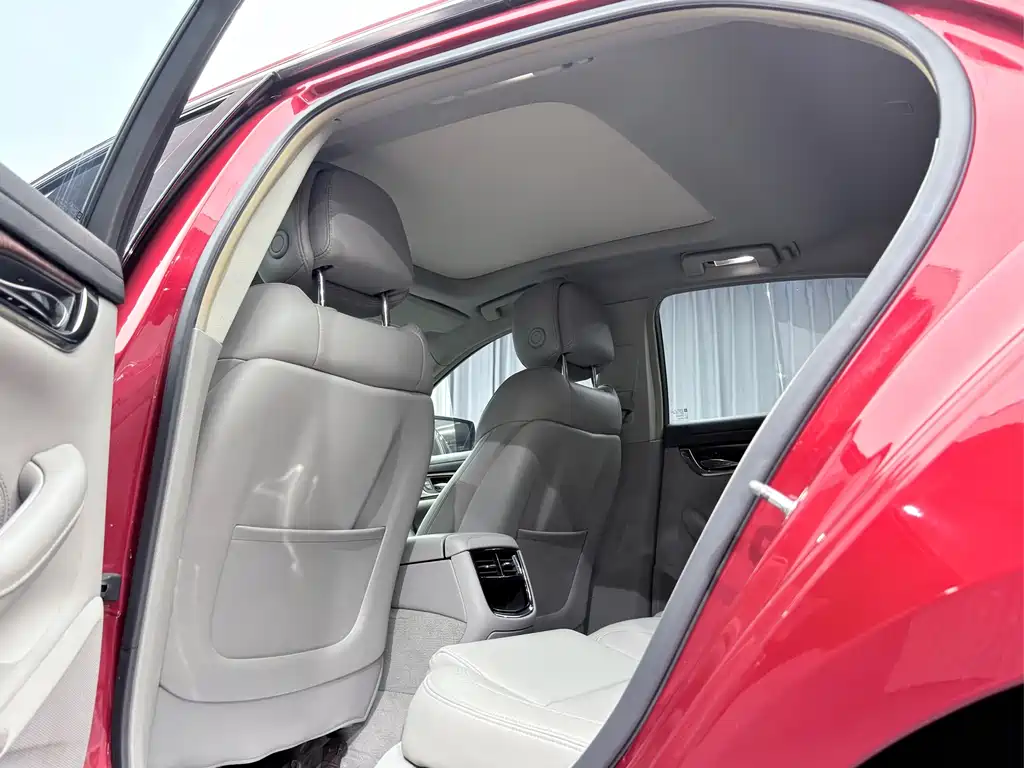 Cadillac CTS — миниатюра 14