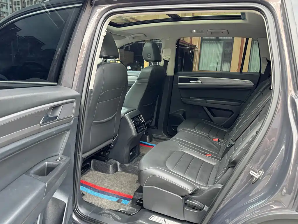 Volkswagen Teramont — миниатюра 10