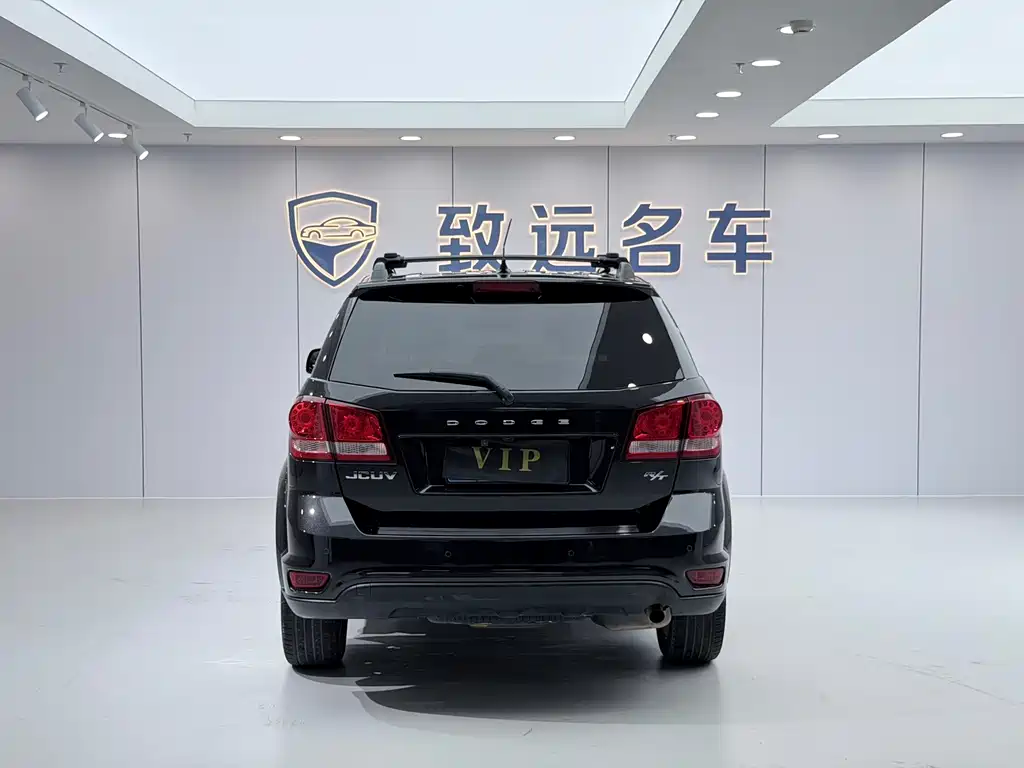 Dodge Journey — миниатюра 5