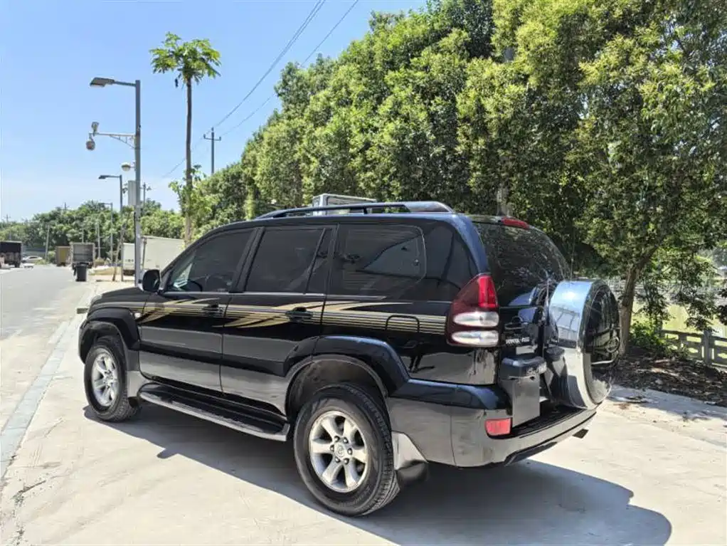 Toyota Land Cruiser Prado 2006 4.0L AT VX