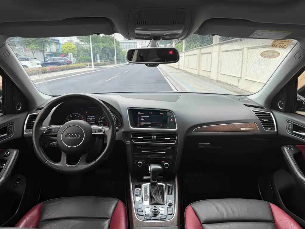 Audi Q5 2017 Plus 40 TFSI Comfort