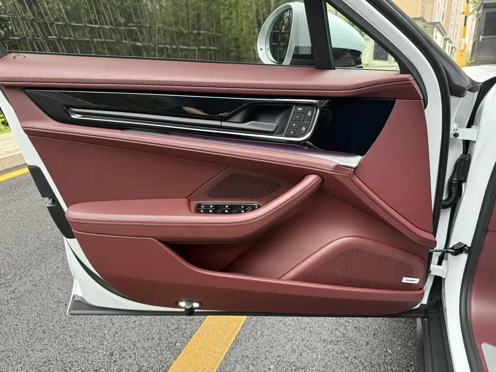 Porsche Panamera — миниатюра 13