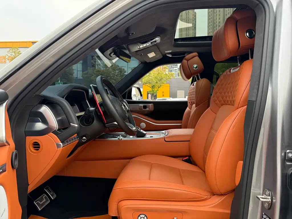 TANK TANK 700 NEW ENERGY