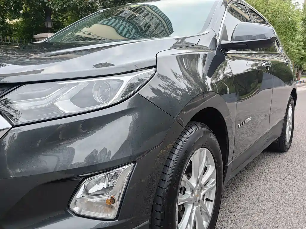 Chevrolet Equinox — миниатюра 9