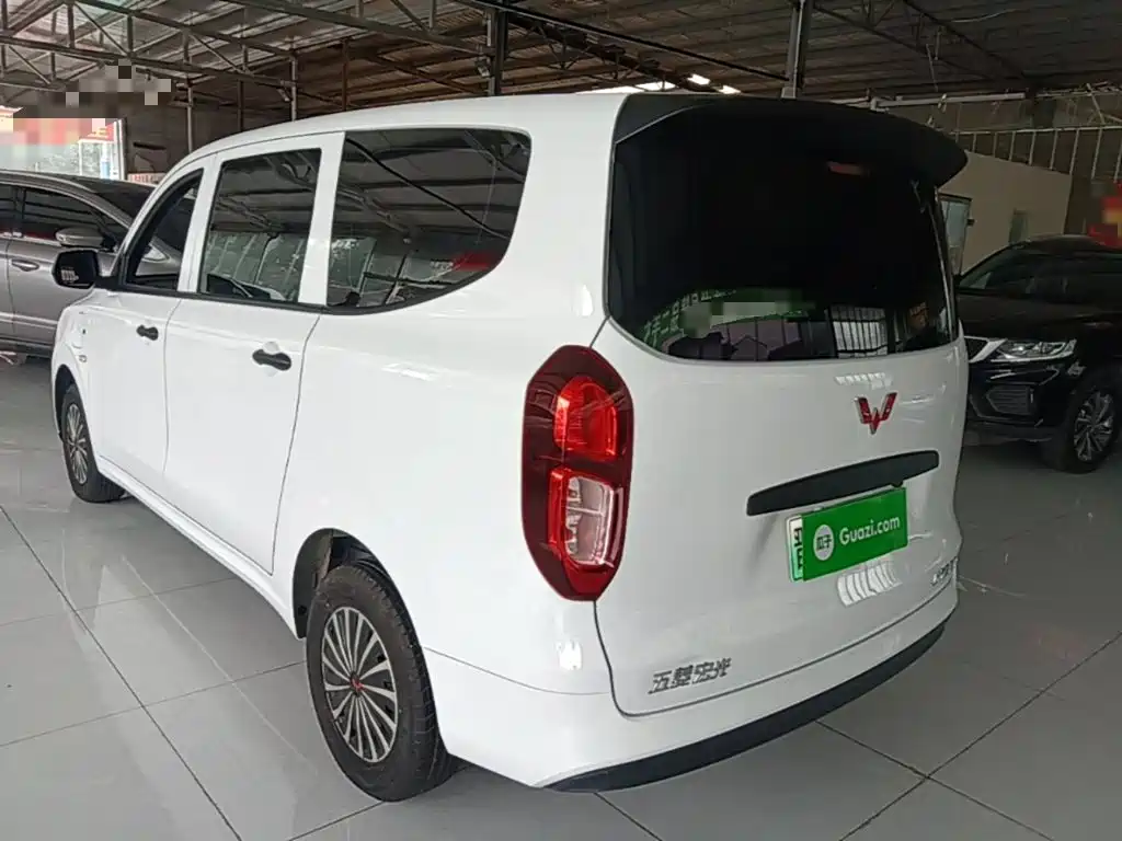Wuling Hongguang EV — миниатюра 5