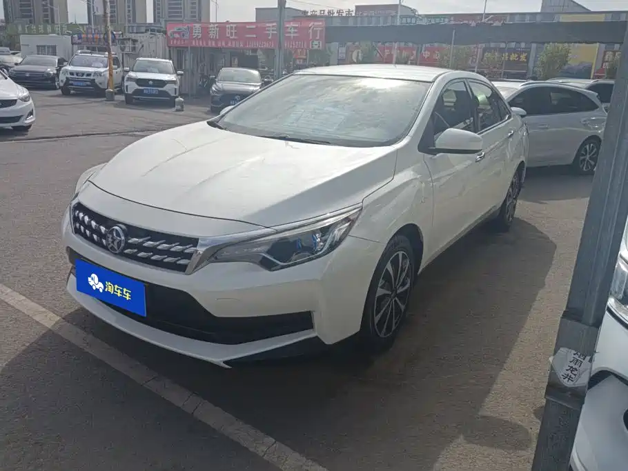 Venucia D60