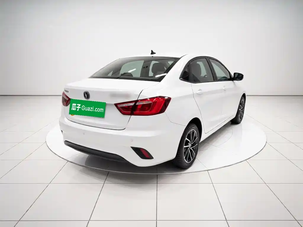 Changan Eado DT — миниатюра 6