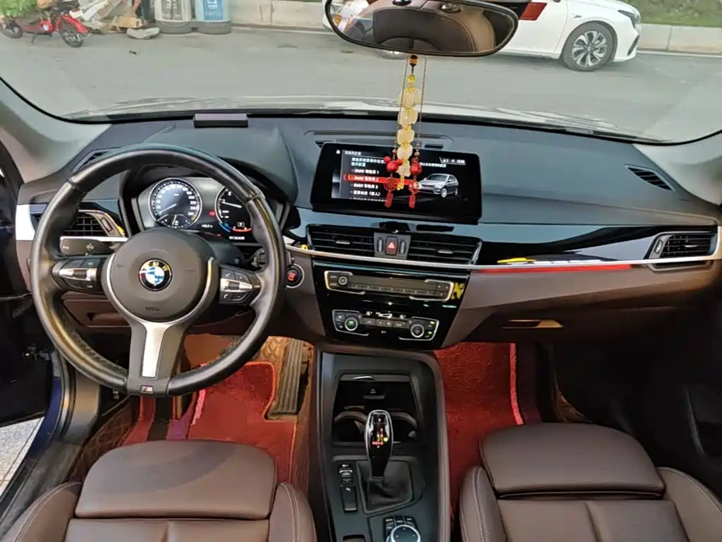 BMW X1 — миниатюра 10