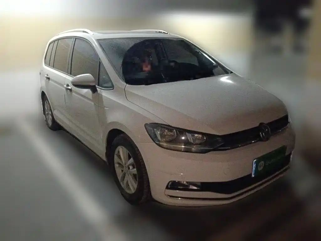 Volkswagen Touran — миниатюра 24