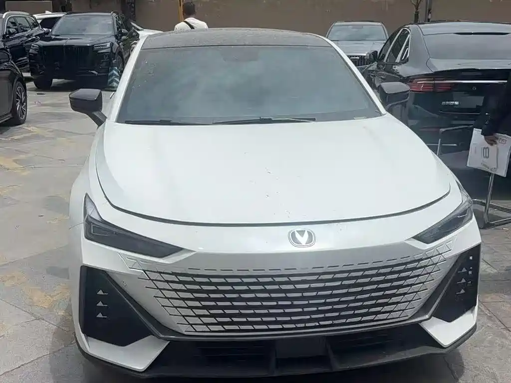 Changan UNI-V 2023